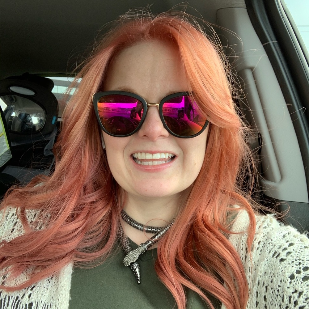 Meet your Posher, Jenn